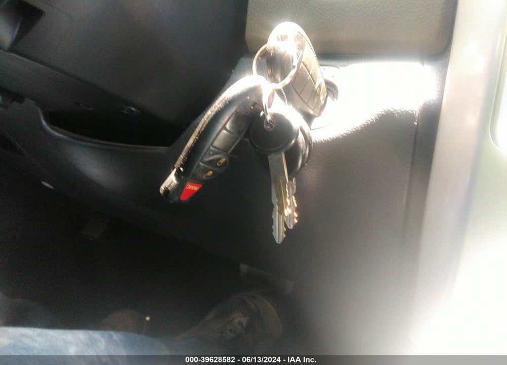 2011 RAM 1500 SLT VIN: 1D7RB1GT0BS656994