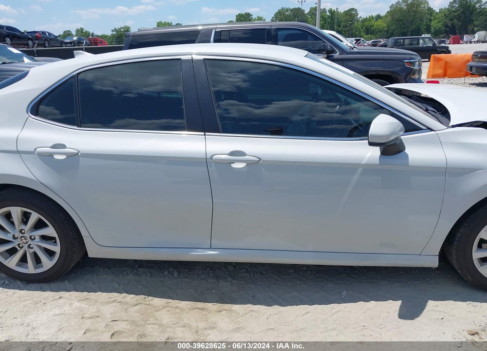 2022 TOYOTA CAMRY LE VIN: 4T1C11AK3NU034929
