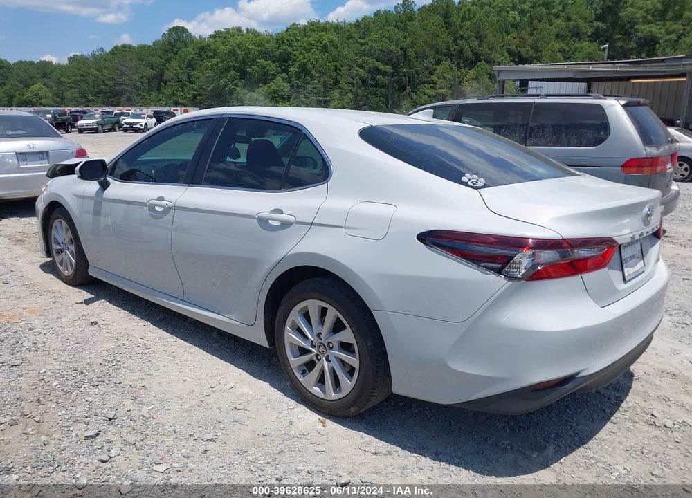 2022 TOYOTA CAMRY LE VIN: 4T1C11AK3NU034929
