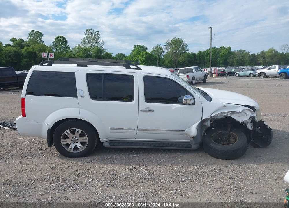 2011 NISSAN PATHFINDER SILVER VIN: 5N1AR1NB4BC604920