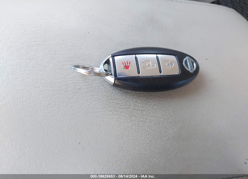 2011 NISSAN PATHFINDER SILVER VIN: 5N1AR1NB4BC604920