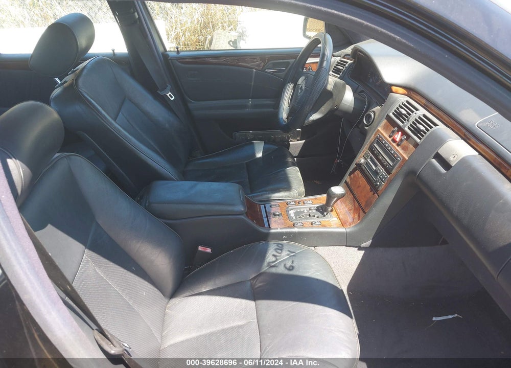 1997 MERCEDES-BENZ E 320 VIN: WDBJF55F7VA352974