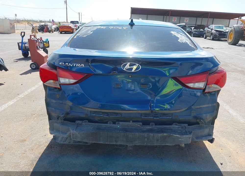2014 HYUNDAI ELANTRA SE VIN: KMHDH4AE4EU081611