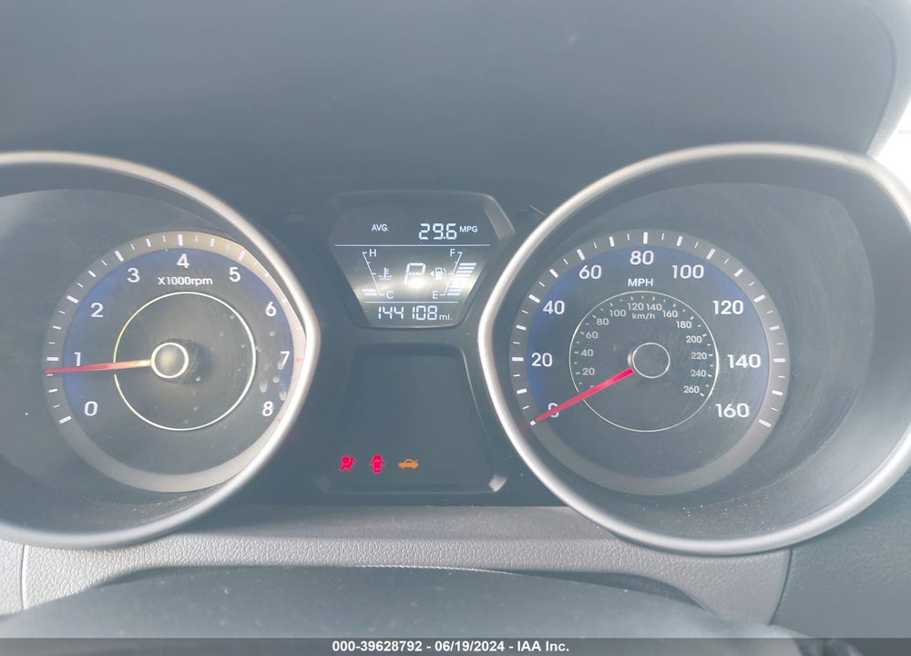2014 HYUNDAI ELANTRA SE VIN: KMHDH4AE4EU081611