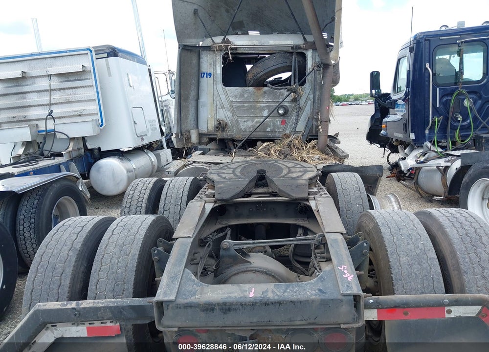 2011 MACK 600 CXU600 VIN: 1M1AW02Y7BM014091