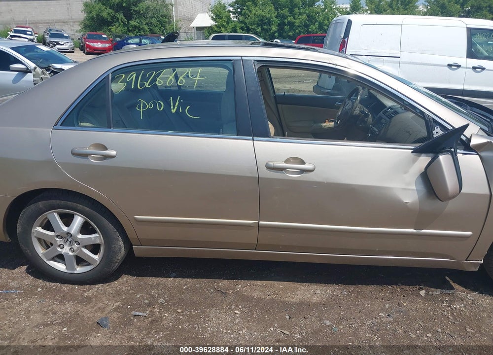 2005 HONDA ACCORD 3.0 EX VIN: 1HGCM66805A076273