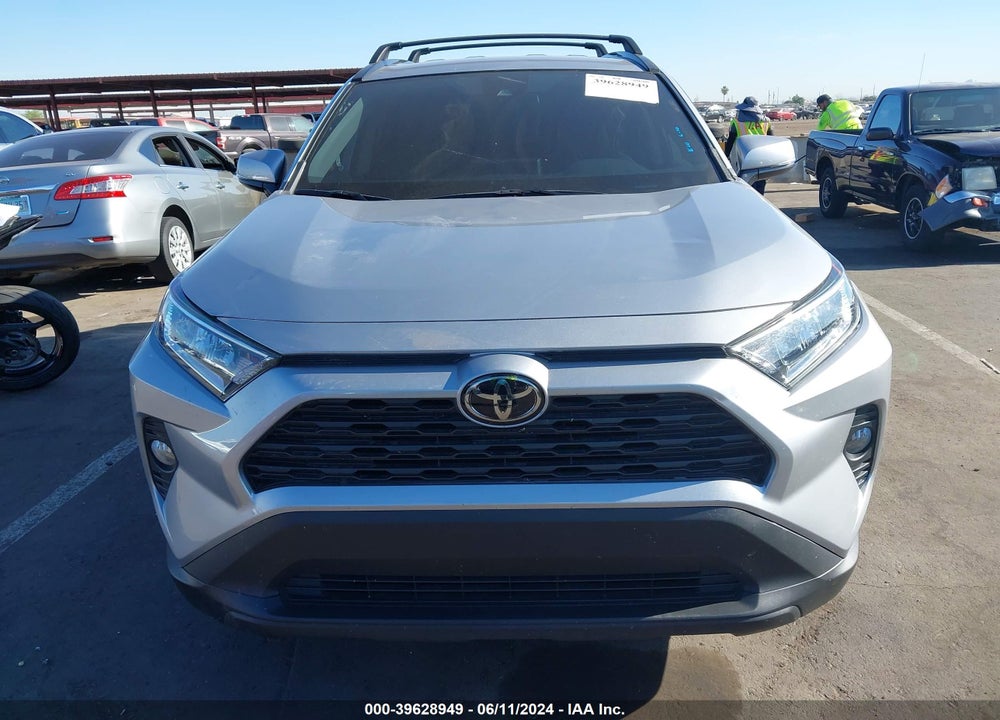 2021 TOYOTA RAV4 XLE VIN: 2T3W1RFV2MC128015