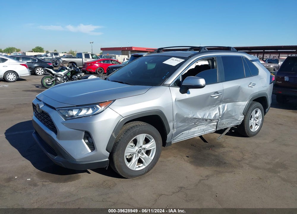 2021 TOYOTA RAV4 XLE VIN: 2T3W1RFV2MC128015