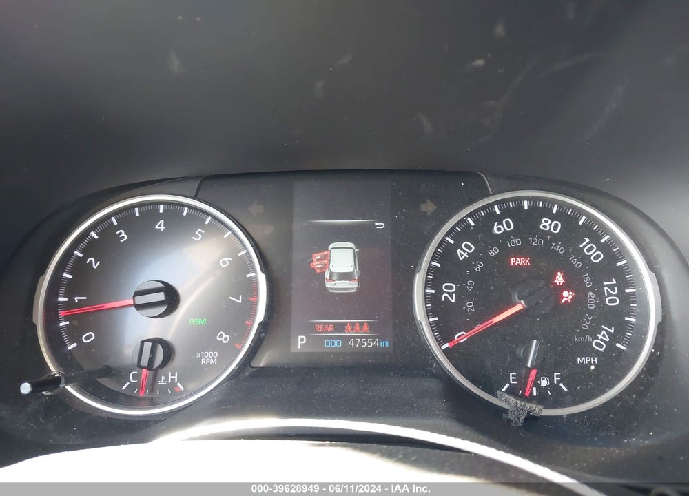 2021 TOYOTA RAV4 XLE VIN: 2T3W1RFV2MC128015