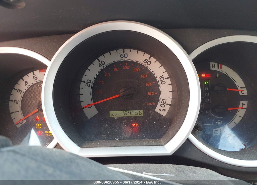 2015 TOYOTA TACOMA BASE V6 VIN: 5TFLU4EN1FX148039