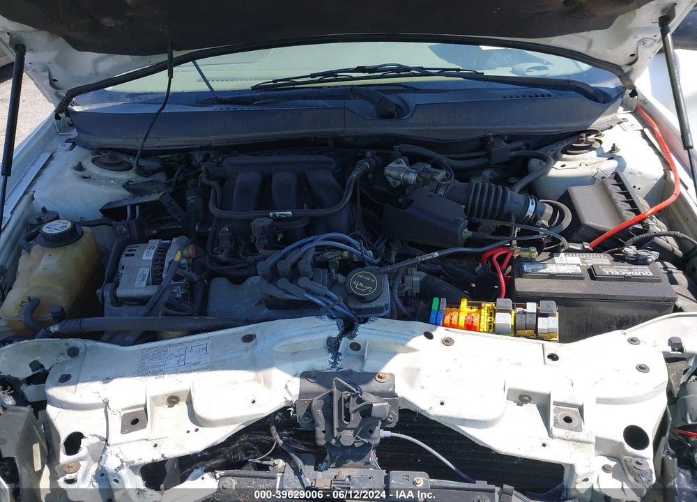 2004 FORD TAURUS SES VIN: 1FAFP55204G198384