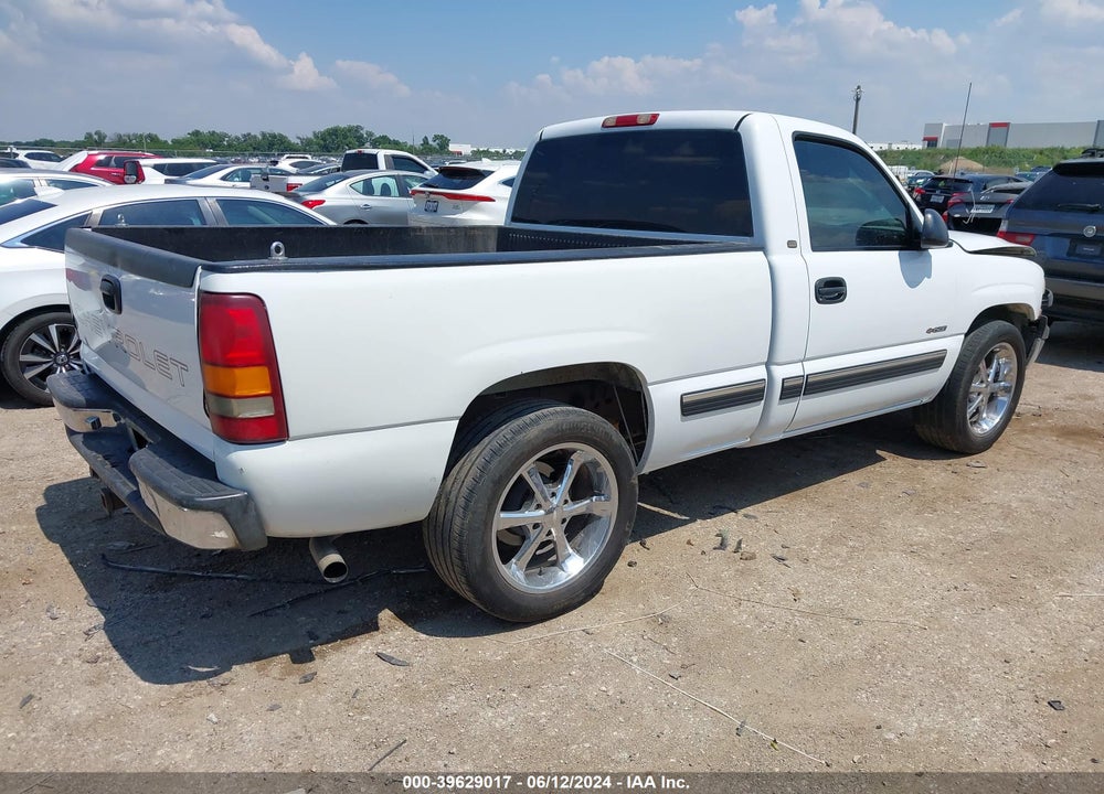 2000 CHEVROLET SILVERADO 1500 VIN: 1GCEC14W6YZ216136