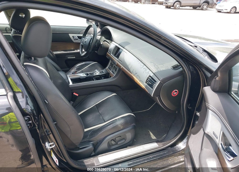 2015 JAGUAR XF 3.0 PORTFOLIO/3.0 SPORT VIN: SAJWA0F72F8U67234