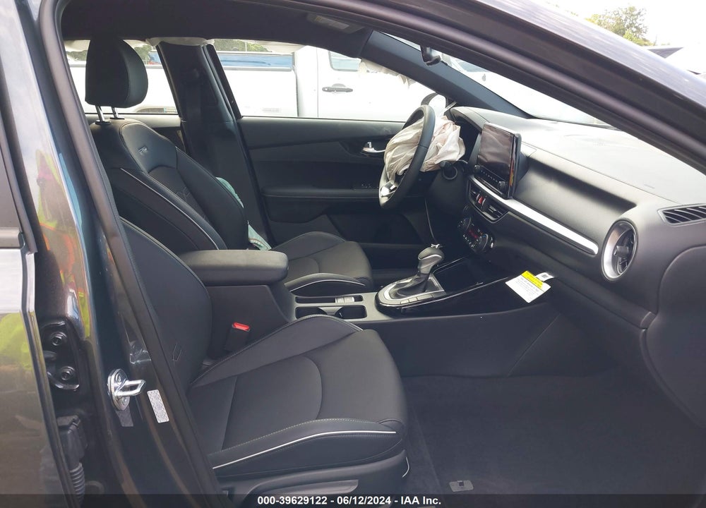 2024 KIA FORTE GT LINE VIN: 3KPF54AD9RE777639
