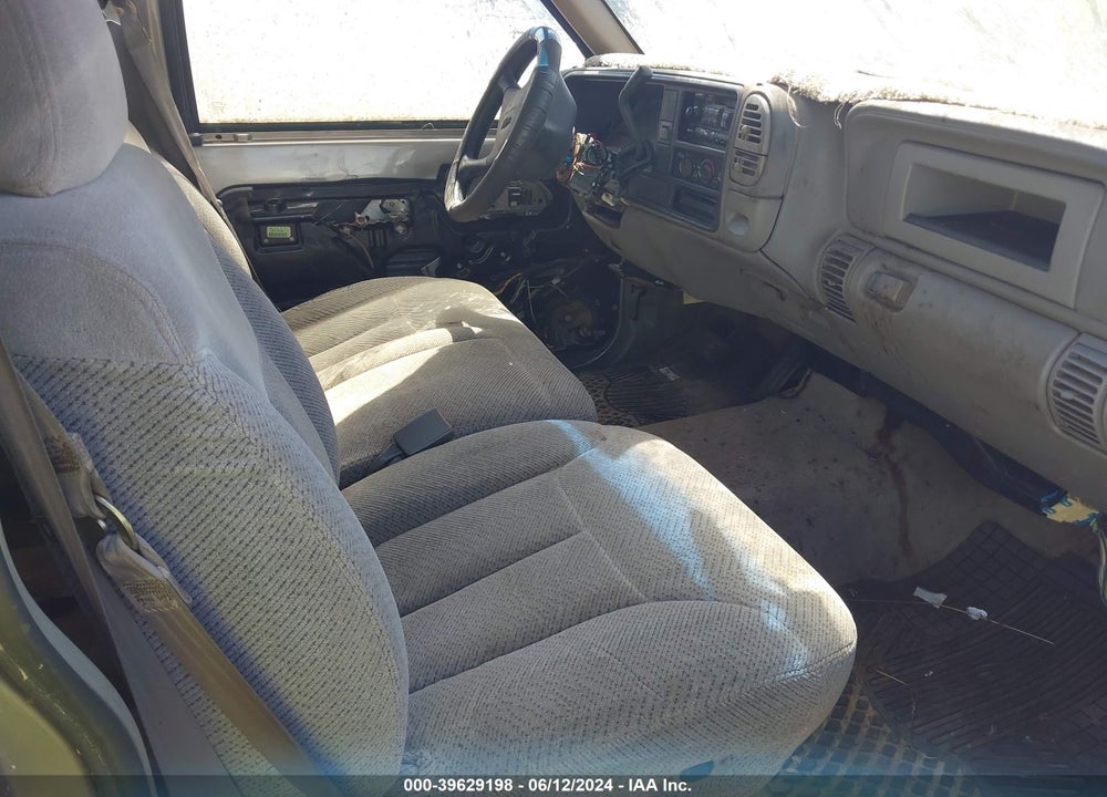 1998 CHEVROLET C3500 VIN: 1GCGC33R6WF071372