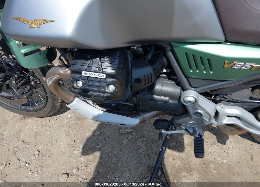 2022 MOTO GUZZI V85 TT VIN: ZGUKYUA08NM000719
