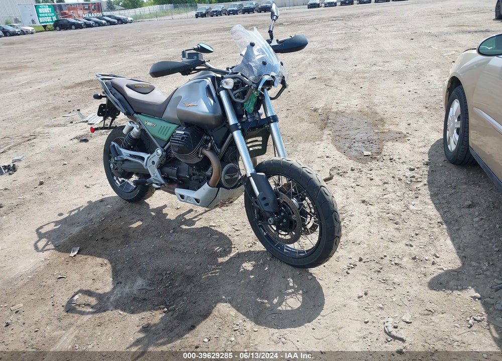 2022 MOTO GUZZI V85 TT VIN: ZGUKYUA08NM000719