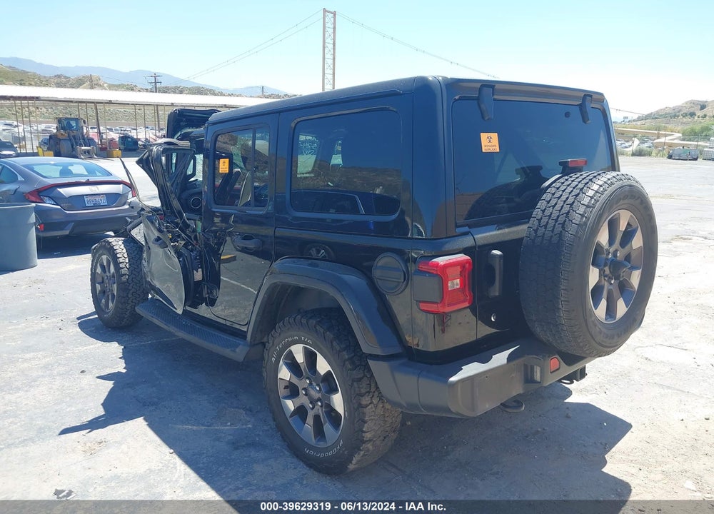 2018 JEEP WRANGLER UNLIMITED SAHARA 4X4 VIN: 1C4HJXEN1JW190029