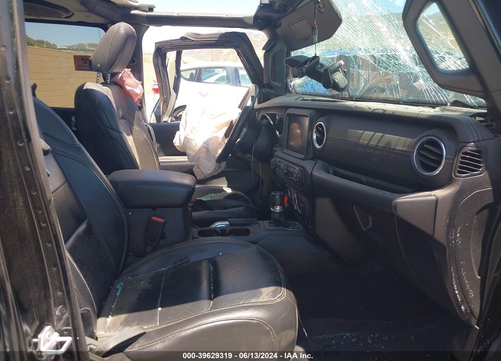 2018 JEEP WRANGLER UNLIMITED SAHARA 4X4 VIN: 1C4HJXEN1JW190029