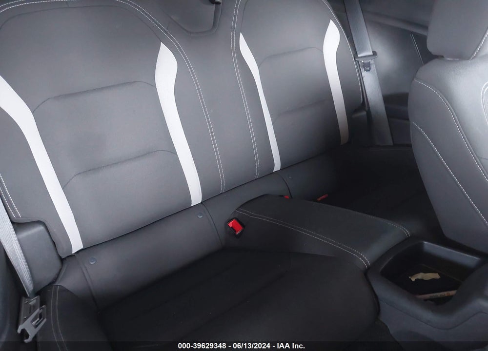 2021 CHEVROLET CAMARO RWD 1LT VIN: 1G1FB1RS1M0103070