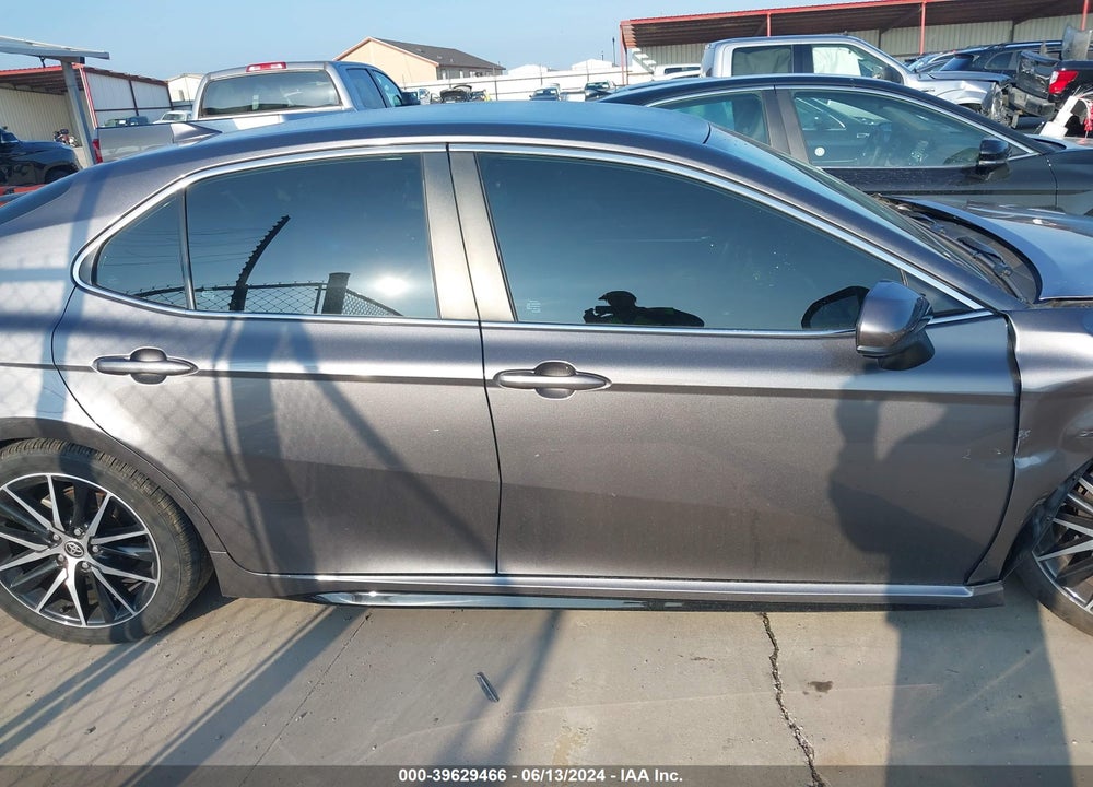 2021 TOYOTA CAMRY SE VIN: 4T1G11AK1MU561271