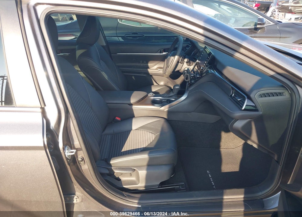 2021 TOYOTA CAMRY SE VIN: 4T1G11AK1MU561271