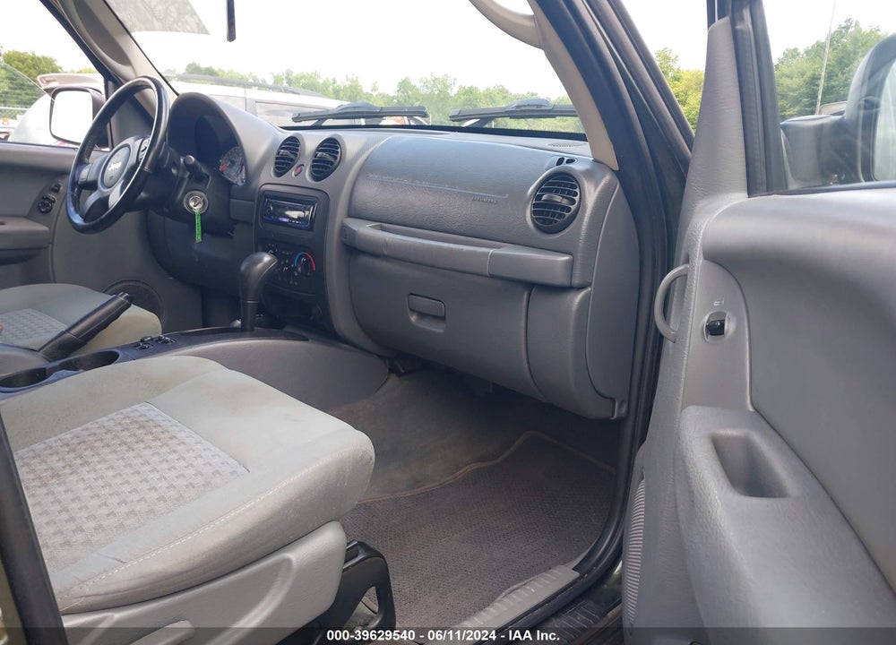 2006 JEEP LIBERTY SPORT VIN: 1J4GL48K66W287508