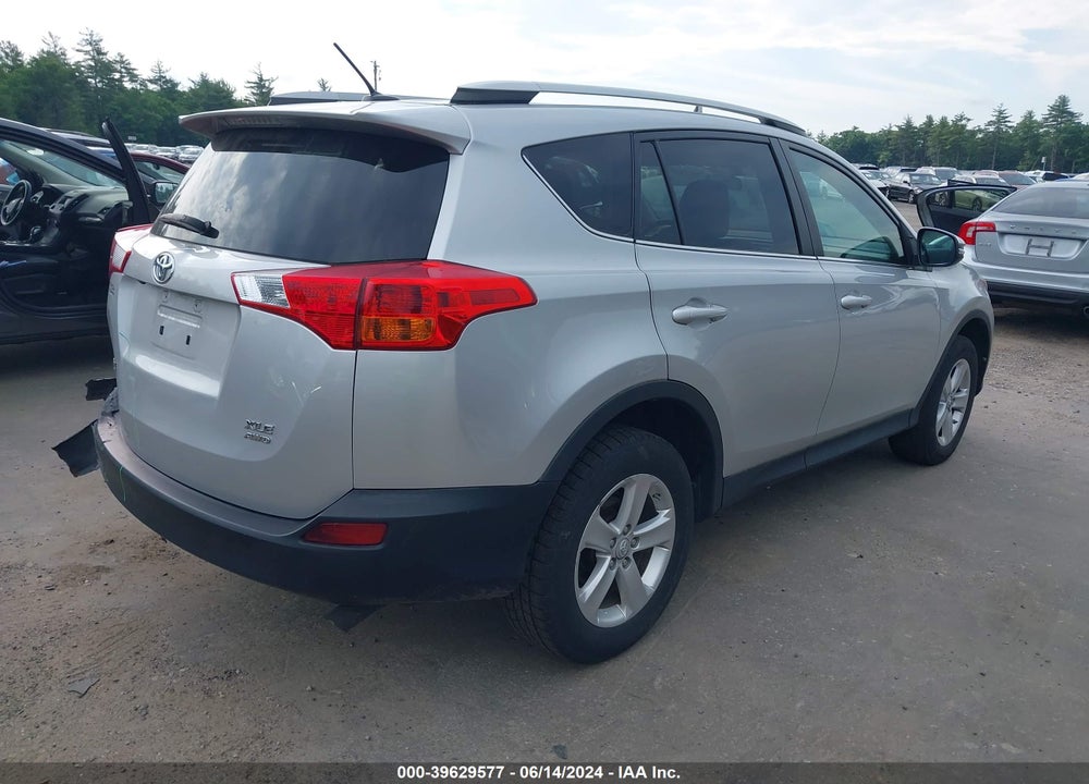 2013 TOYOTA RAV4 XLE VIN: 2T3RFREV8DW047292