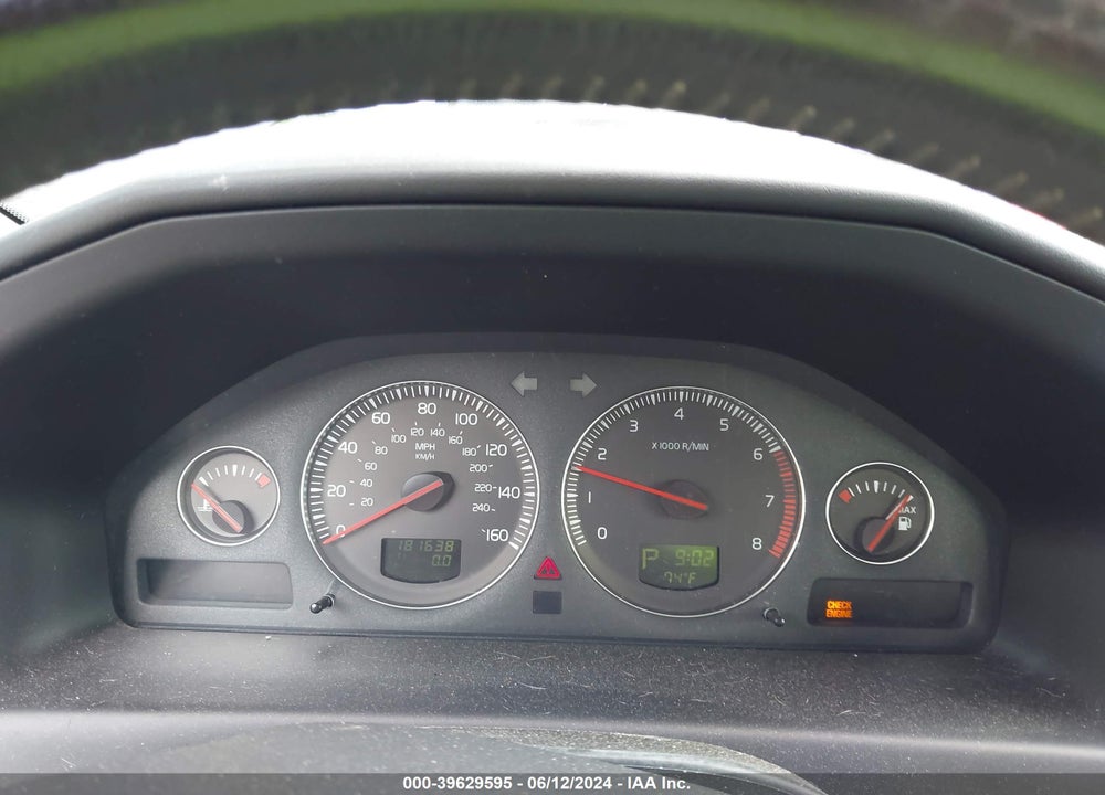 2004 VOLVO S60 VIN: YV1RS64A842380183