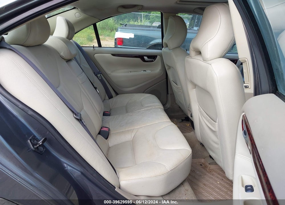 2004 VOLVO S60 VIN: YV1RS64A842380183
