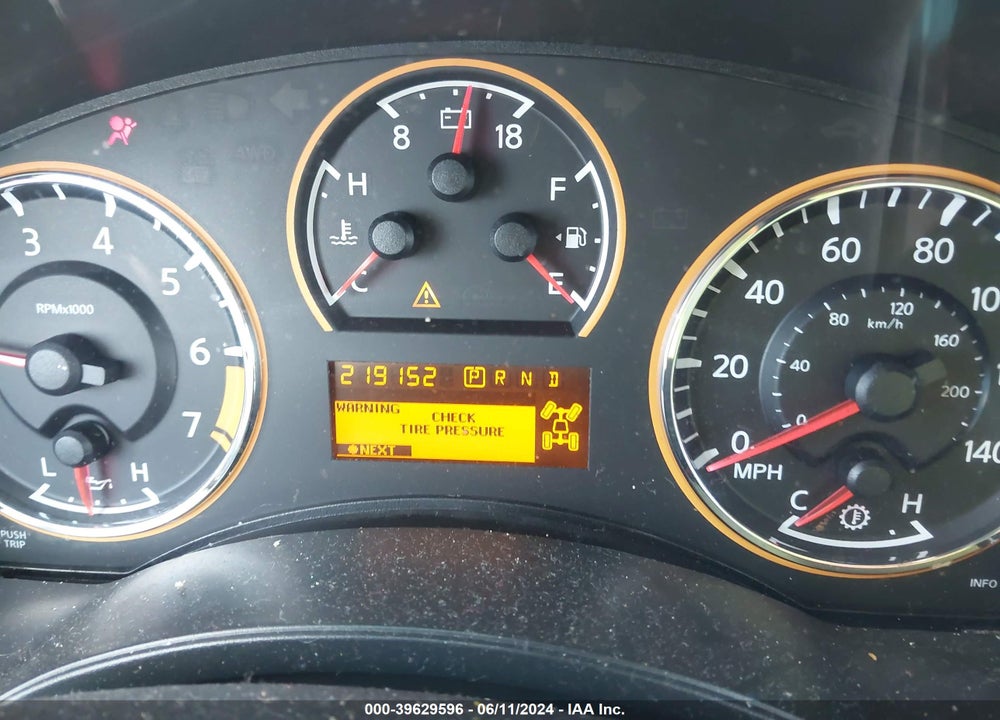 2011 NISSAN ARMADA SL VIN: 5N1BA0NC3BN615247