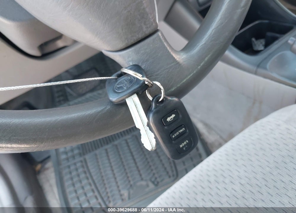 2003 TOYOTA CAMRY LE VIN: 4T1BE32K63U682434