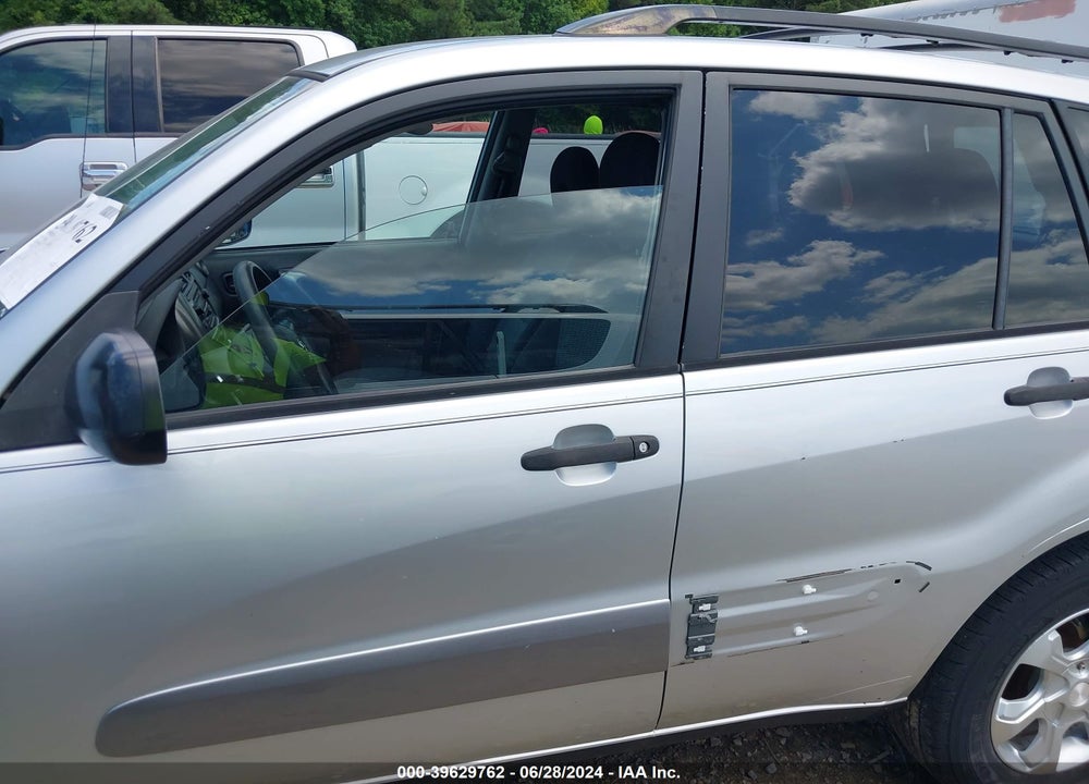 2004 TOYOTA RAV4 VIN: JTEHD20V646015602