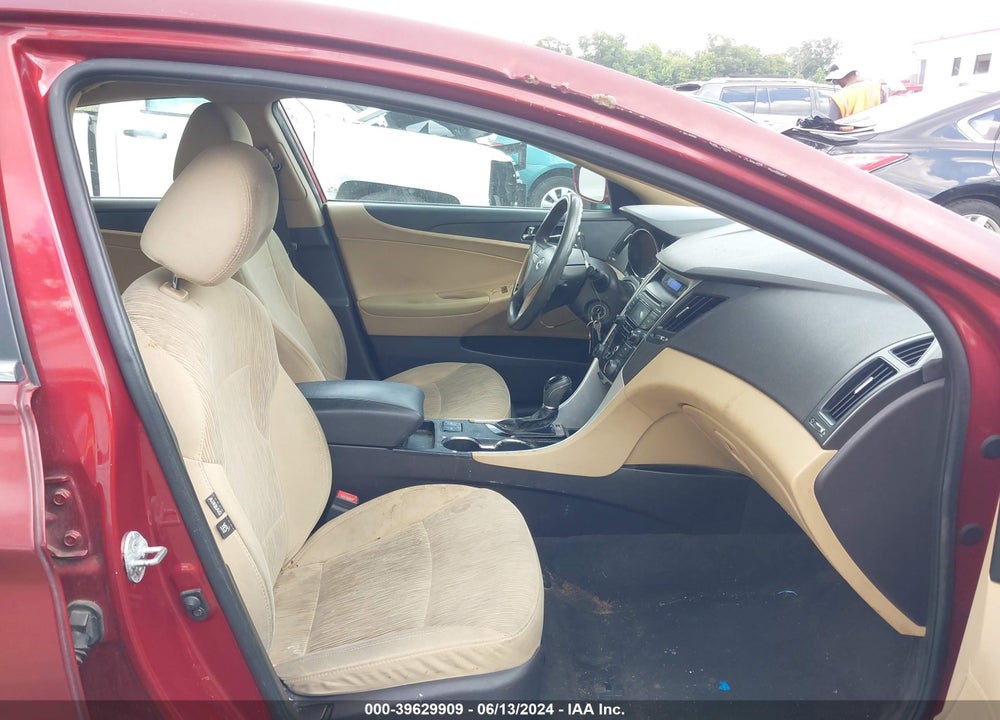 2013 HYUNDAI SONATA GLS VIN: 5NPEB4ACXDH647675