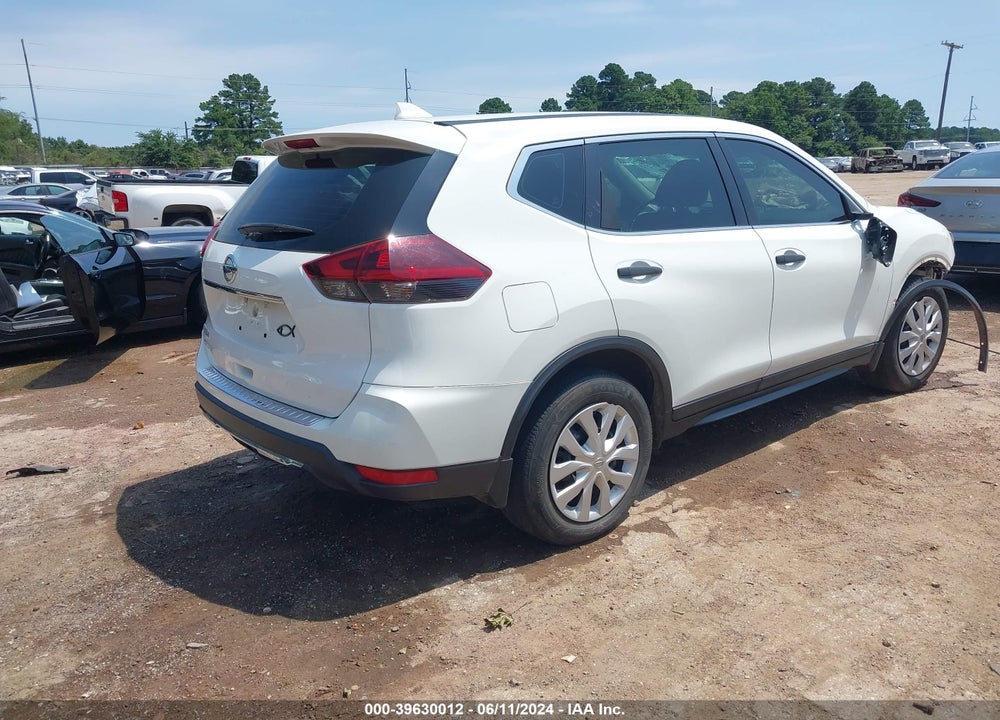 2018 NISSAN ROGUE S VIN: 5N1AT2MT8JC710433