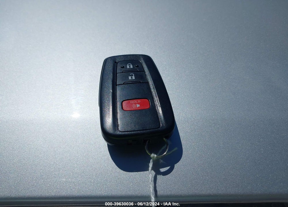 2022 TOYOTA COROLLA SE NIGHTSHADE EDITION VIN: JTND4MBE2N3188592