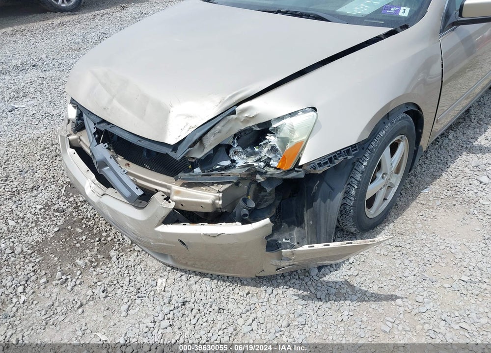 2005 HONDA ACCORD 2.4 EX VIN: 1HGCM56745A005241