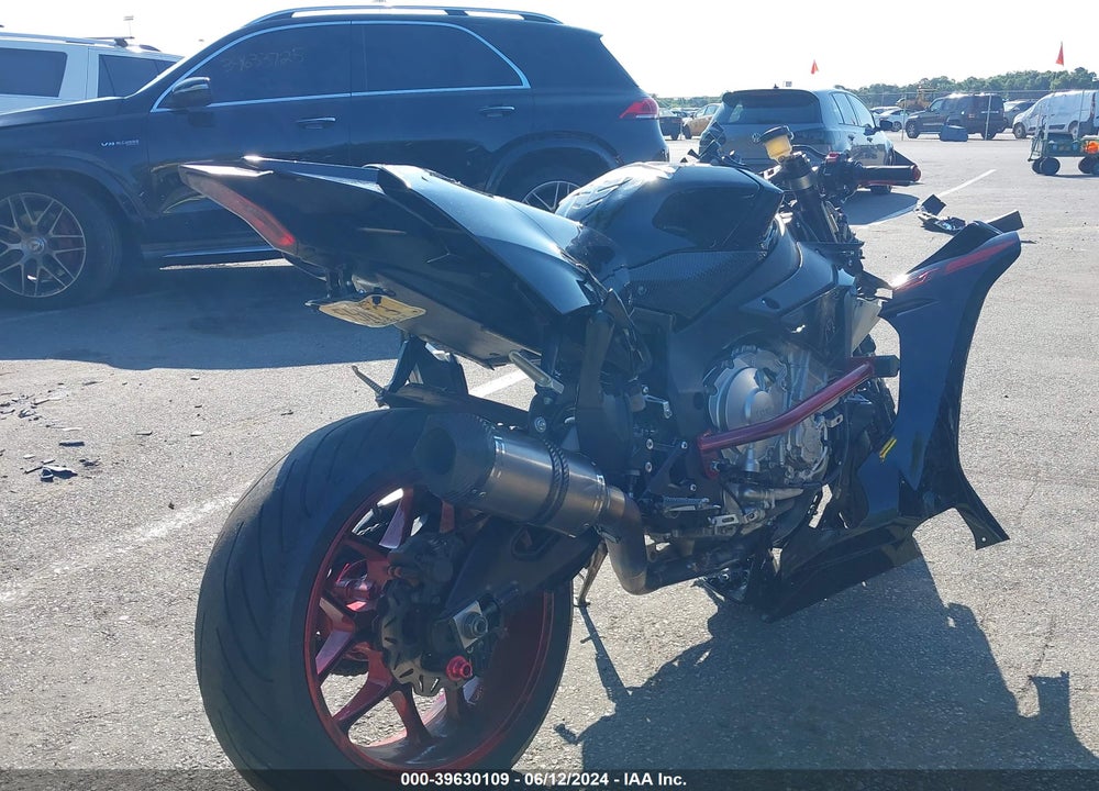 2015 YAMAHA YZFR1 VIN: JYARN39E8FA000416