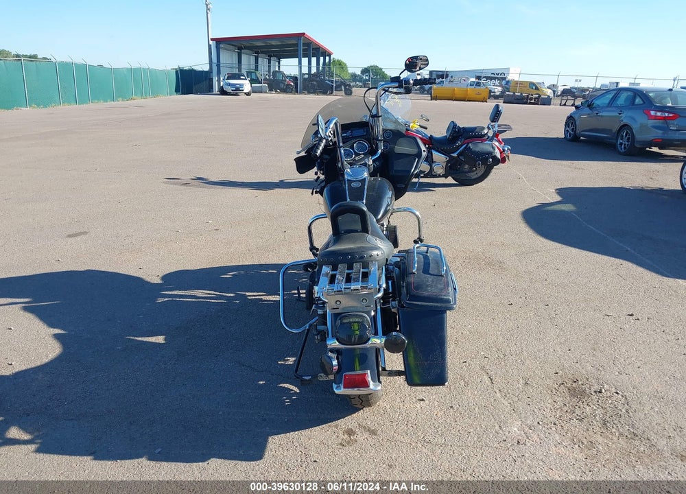 1999 HARLEY-DAVIDSON FLTRI VIN: 1HD1FSW1XXY637468