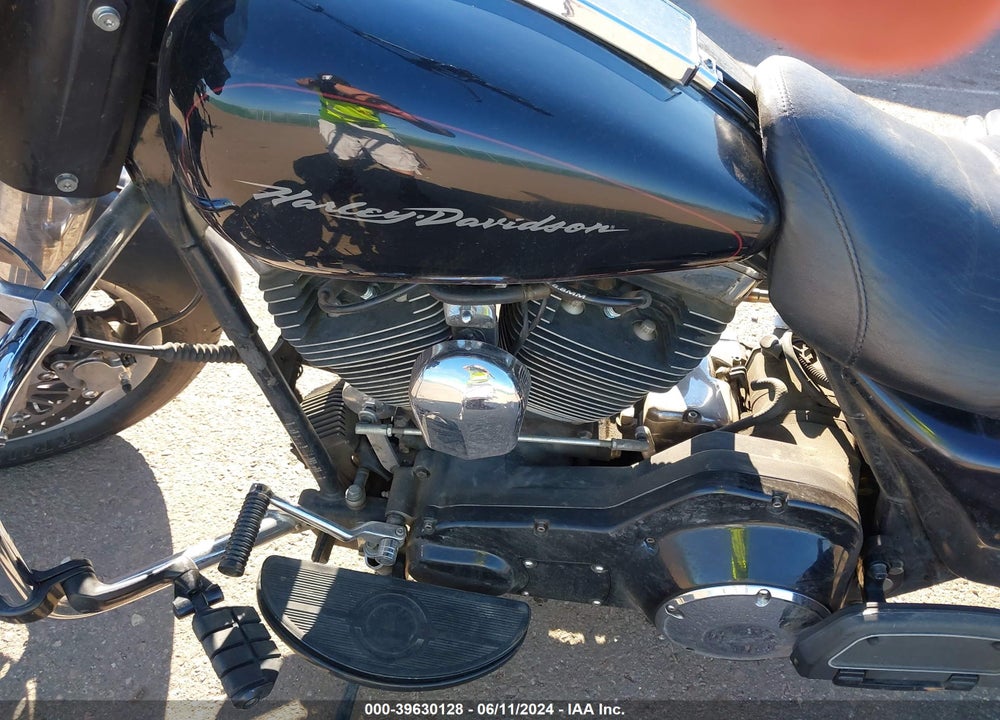 1999 HARLEY-DAVIDSON FLTRI VIN: 1HD1FSW1XXY637468