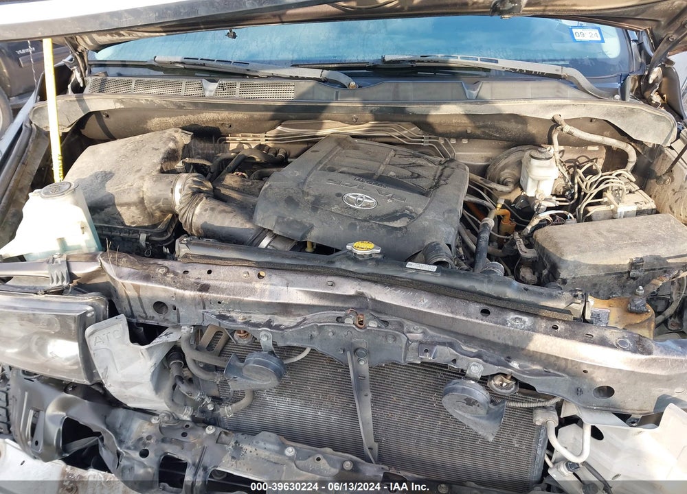 2011 TOYOTA TUNDRA GRADE 5.7L V8 VIN: 5TFRY5F19BX112206