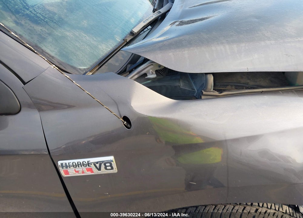 2011 TOYOTA TUNDRA GRADE 5.7L V8 VIN: 5TFRY5F19BX112206