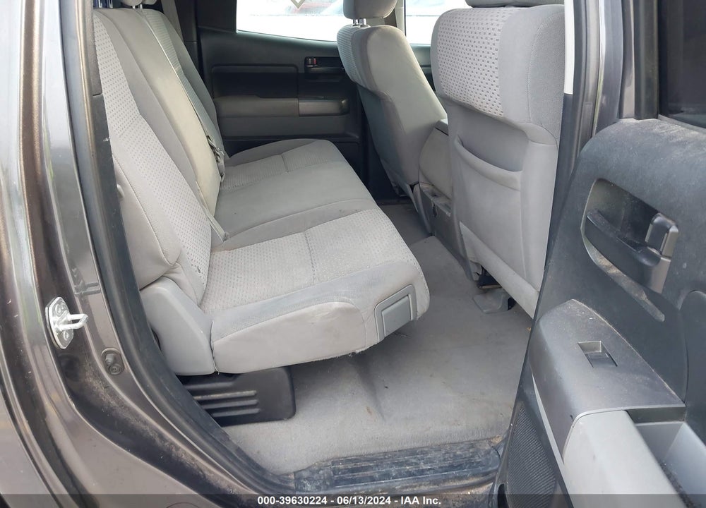 2011 TOYOTA TUNDRA GRADE 5.7L V8 VIN: 5TFRY5F19BX112206