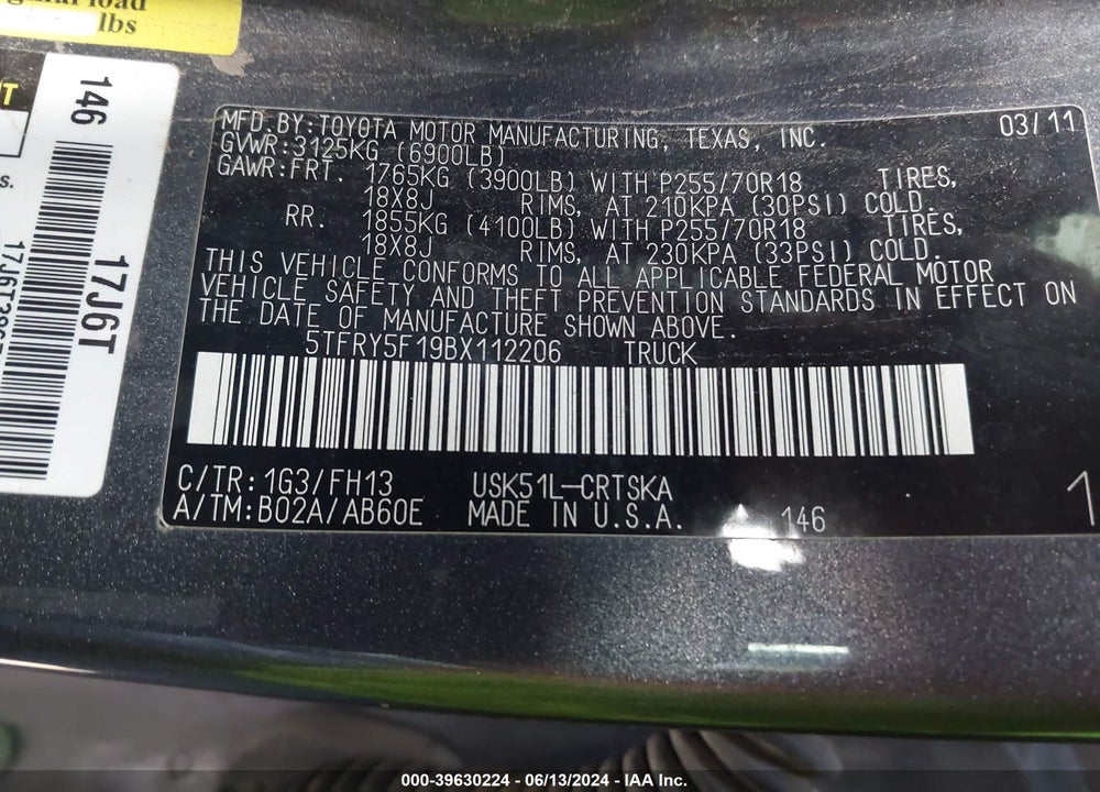 2011 TOYOTA TUNDRA GRADE 5.7L V8 VIN: 5TFRY5F19BX112206