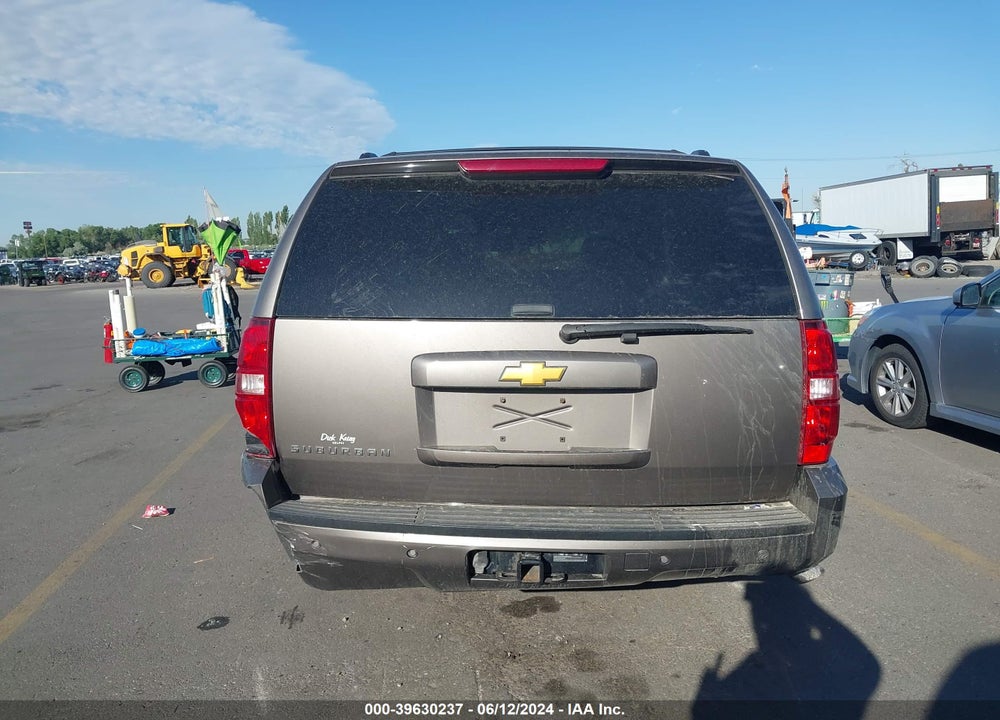 2013 CHEVROLET SUBURBAN 1500 LT VIN: 1GNSKJE78DR189942