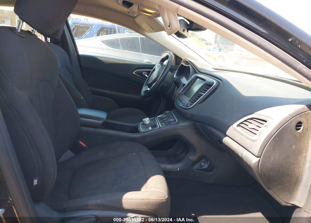 2016 CHRYSLER 200 LIMITED VIN: 1C3CCCAB7GN152154