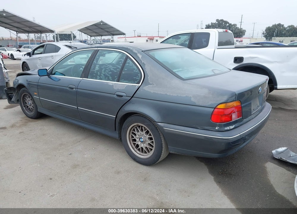 2000 BMW 528IA VIN: WBADM6344YGU26202