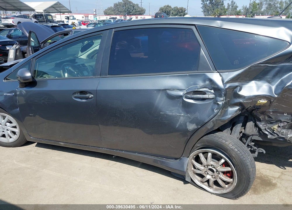 2013 TOYOTA PRIUS V THREE VIN: JTDZN3EUXD3234057