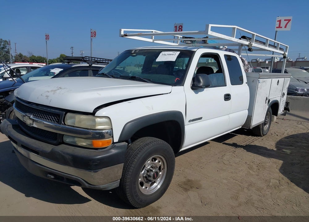 2002 CHEVROLET SILVERADO 2500HD VIN: 1GCHC29U92E105864