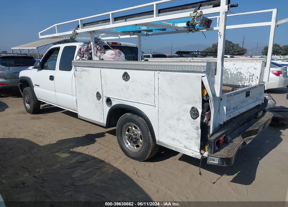 2002 CHEVROLET SILVERADO 2500HD VIN: 1GCHC29U92E105864